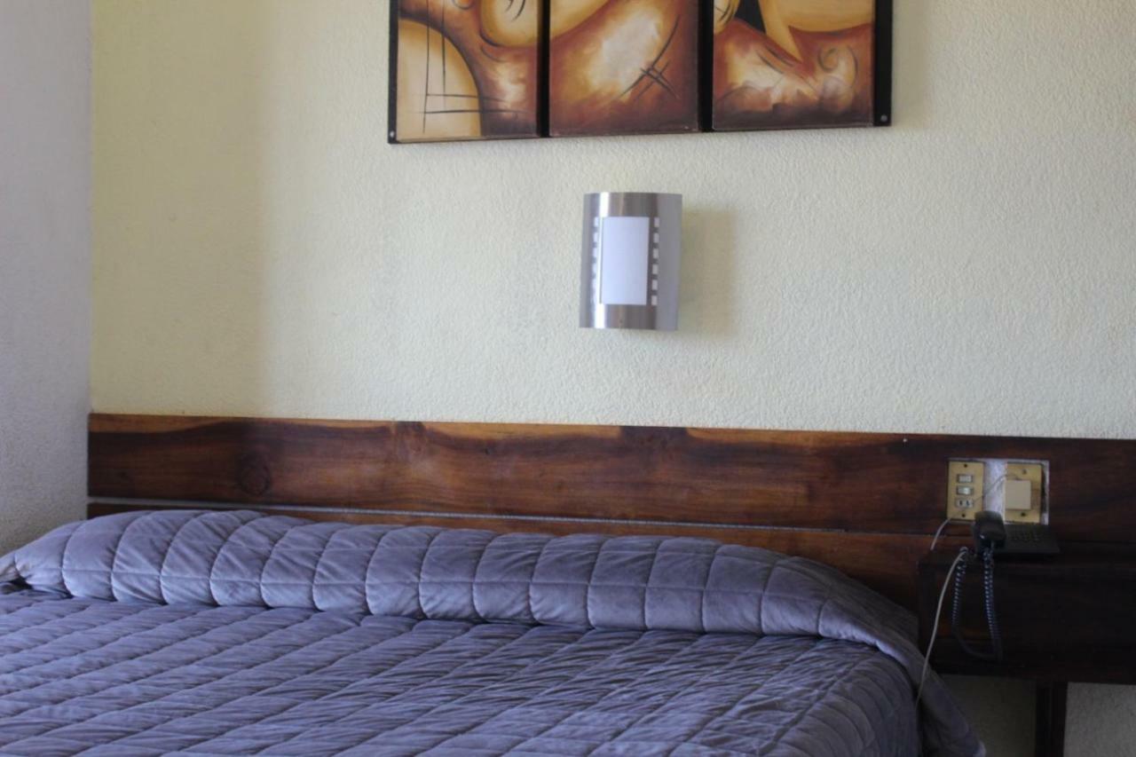 Hotel Vina Del Mar Lazaro Cardenas  Ngoại thất bức ảnh